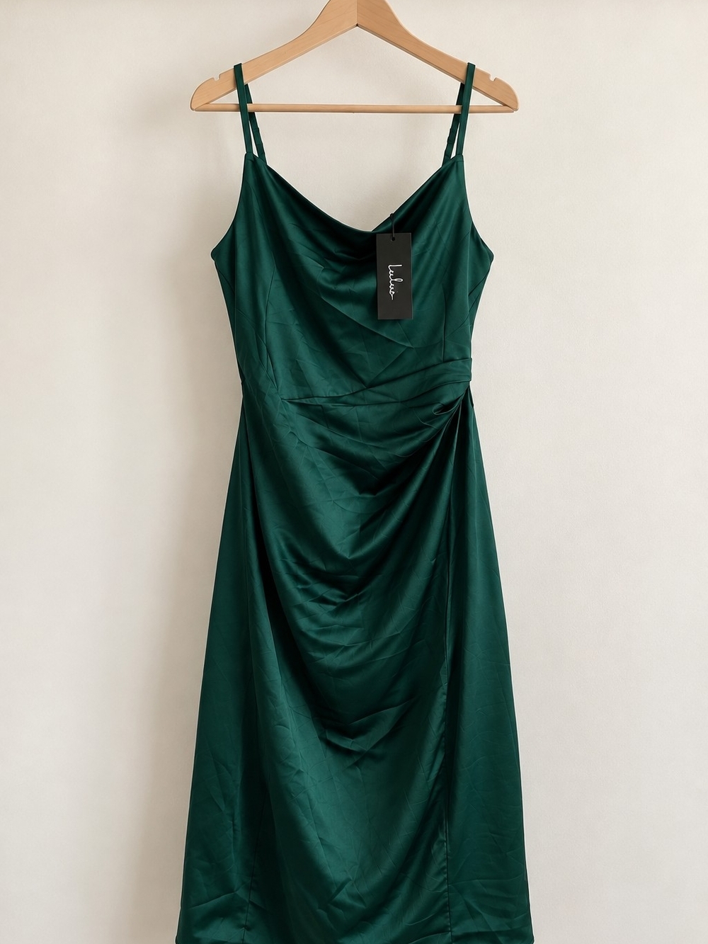 NEW WITH TAGS Lulu's Deep Emerald Satin Cowl Midi Dress
